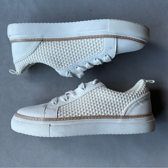 Susina ~ Monika Sneaker ~ Women’s Size 8 - Picture 3 of 16